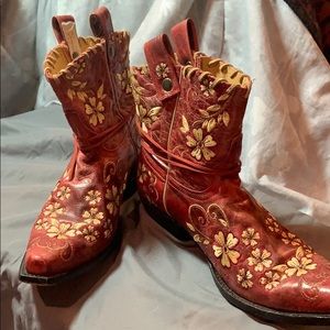 Upcycled Shyanne ladies boots size 10